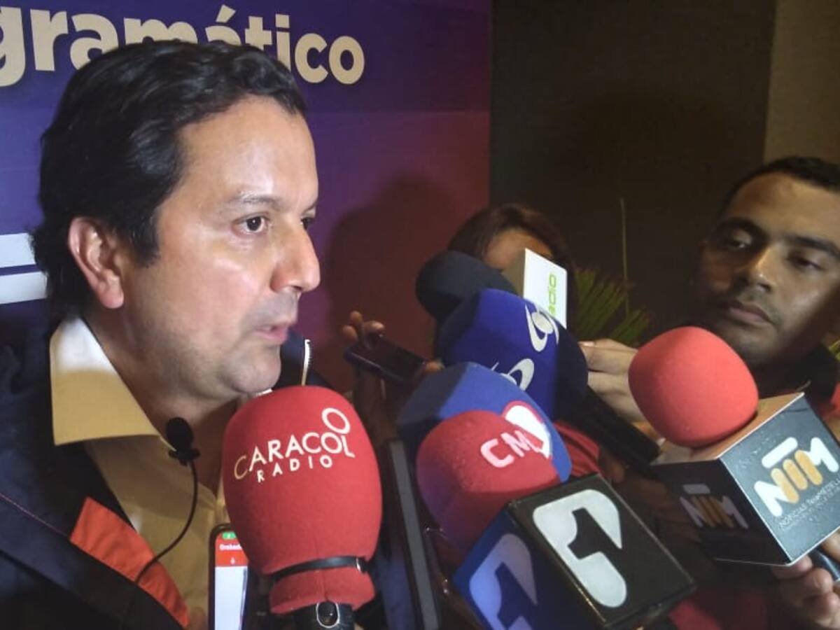 Presidente jamás ha recibido a Cambio Radical: senador David Luna