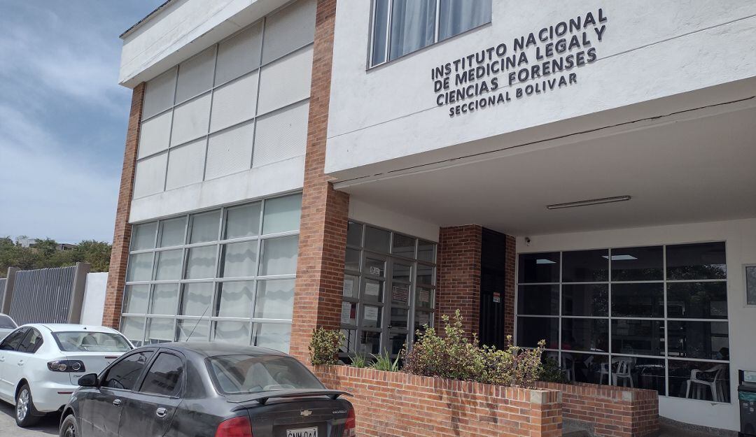 Las primeras indagaciones indican que la mujer se habría lanzado del piso 12 de la torre 5 del conjunto Terrazas de Calicanto