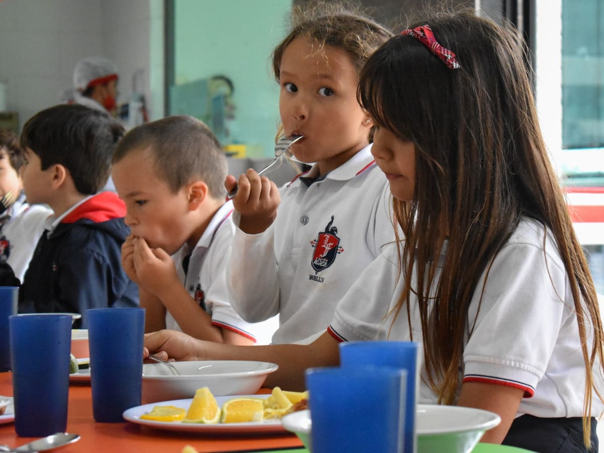 Colegio colombiano ejemplo con Alimentación Consciente en Acción