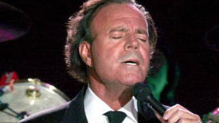 ‘Artista que aprende, artista que se queda’: Julio Iglesias
