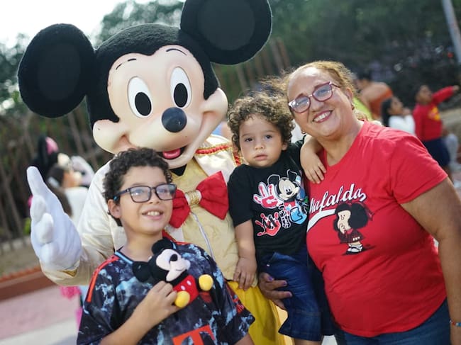 Tarde de juegos para los niños. // Alcaldía de Cartagena