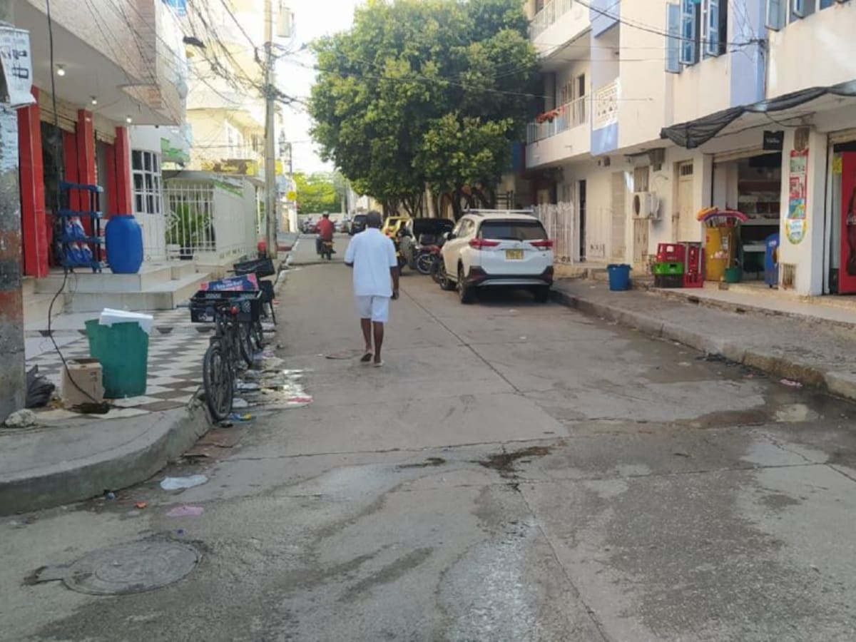 Los Alpes pide intervención de alcantarillado por problemas de obstrucción