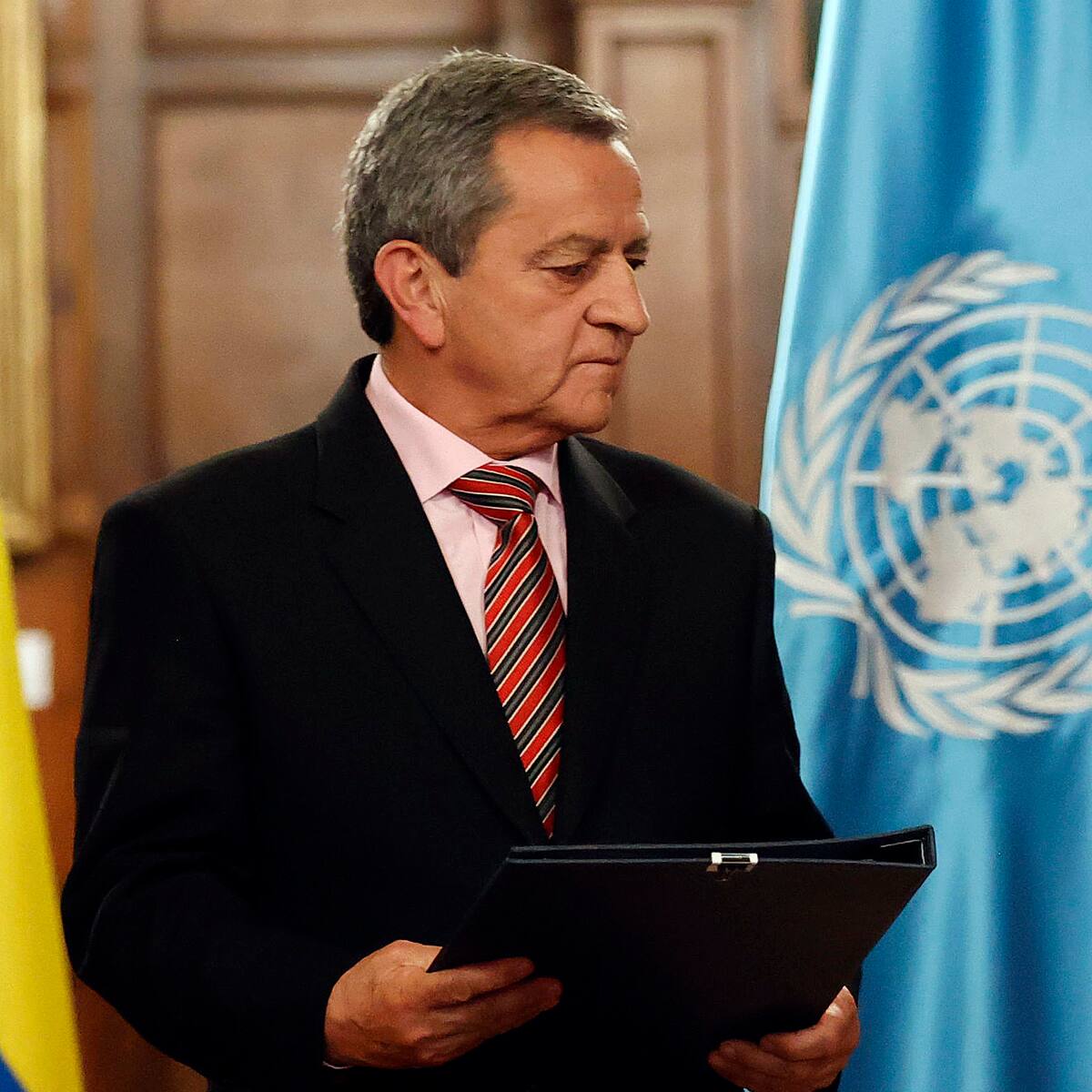 Presidente está equivocado, soy hombre leal: José Antonio Salazar, secretario Cancillería