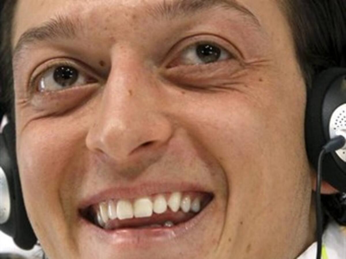 Özil: 'Aún no soy como Zidane, todavía estoy creciendo como jugador'