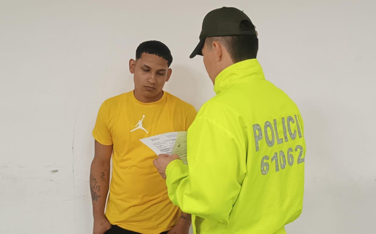 Capturan al presunto asesino de un niño y de dos hombres en Buenaventura - Policía Valle