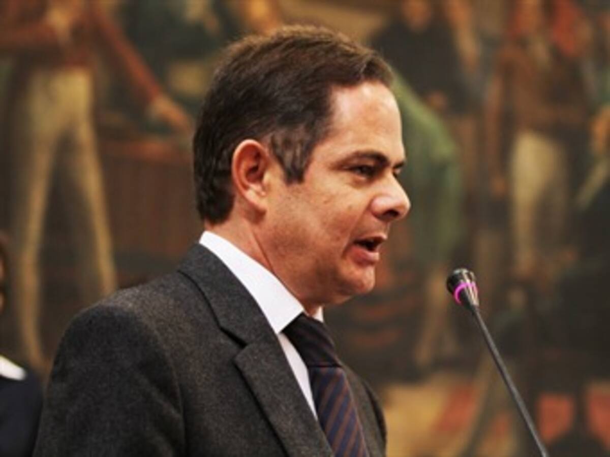 Gobierno radica con mensaje de urgencia proyecto de implementación del TLC con EEUU