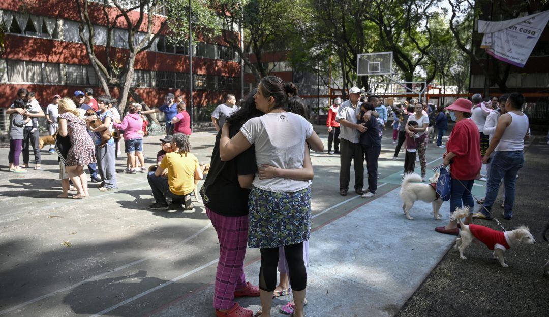 Un sismo de magnitud 7,1 sacude el sur y centro de México.
