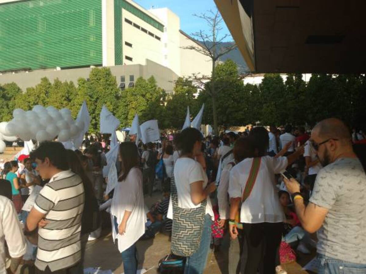 ‘Paz a la calle’ de nuevo movilizó a las personas en Medellín