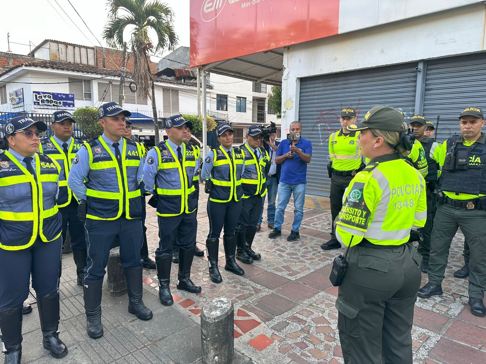 Policía de Tránsito y la Secretaría de Movilidad