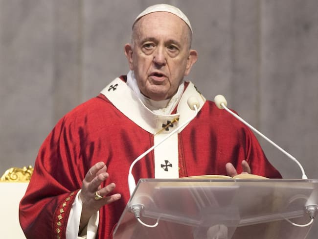 El papa anima a los jóvenes a prestar atención a ancianos en la pandemia