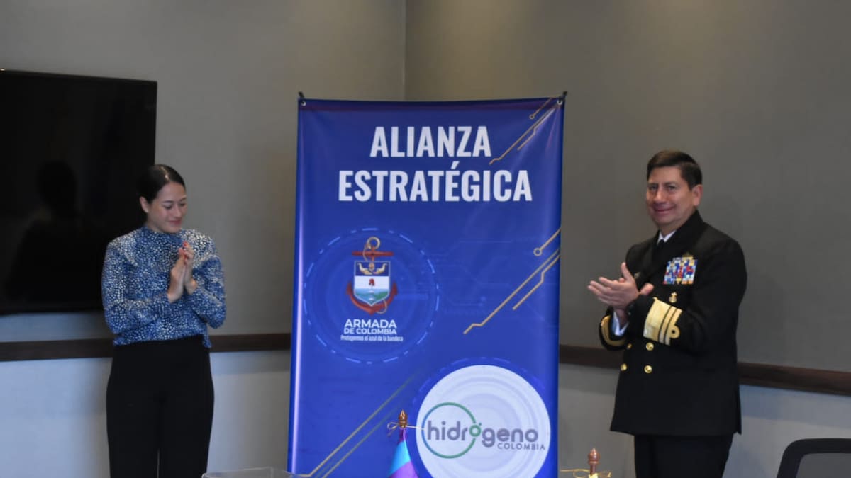 Armada empezaría a reemplazar combustibles fósiles por hidrógeno en el año 2042