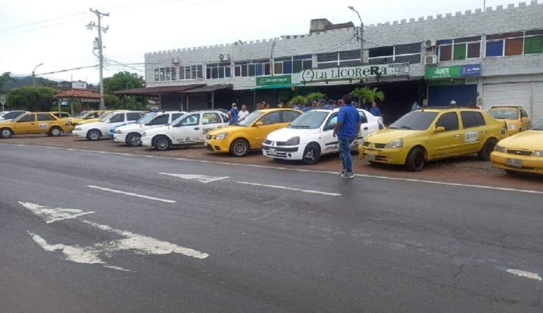 Actos de protesta en la Autopista Internacional 