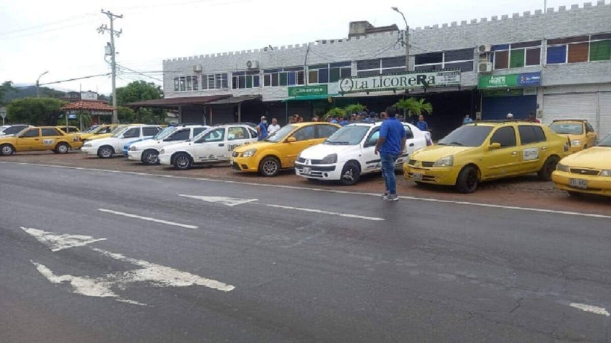 Protesta por ruta hacia la frontera
