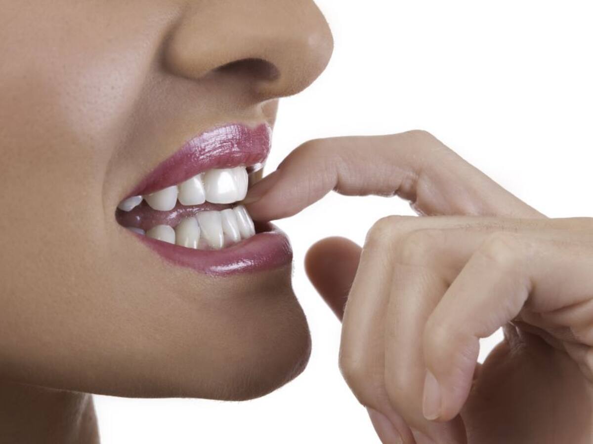 ¿Le gusta usar uñas acrílicas? Pilas, pueden albergar bacterias peligrosas