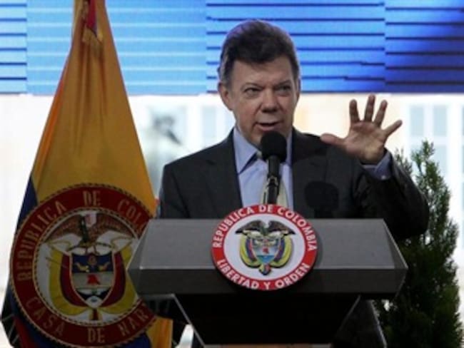 “Se han desarrollado conversaciones con las Farc para buscar la Paz”, confirmó Santos
