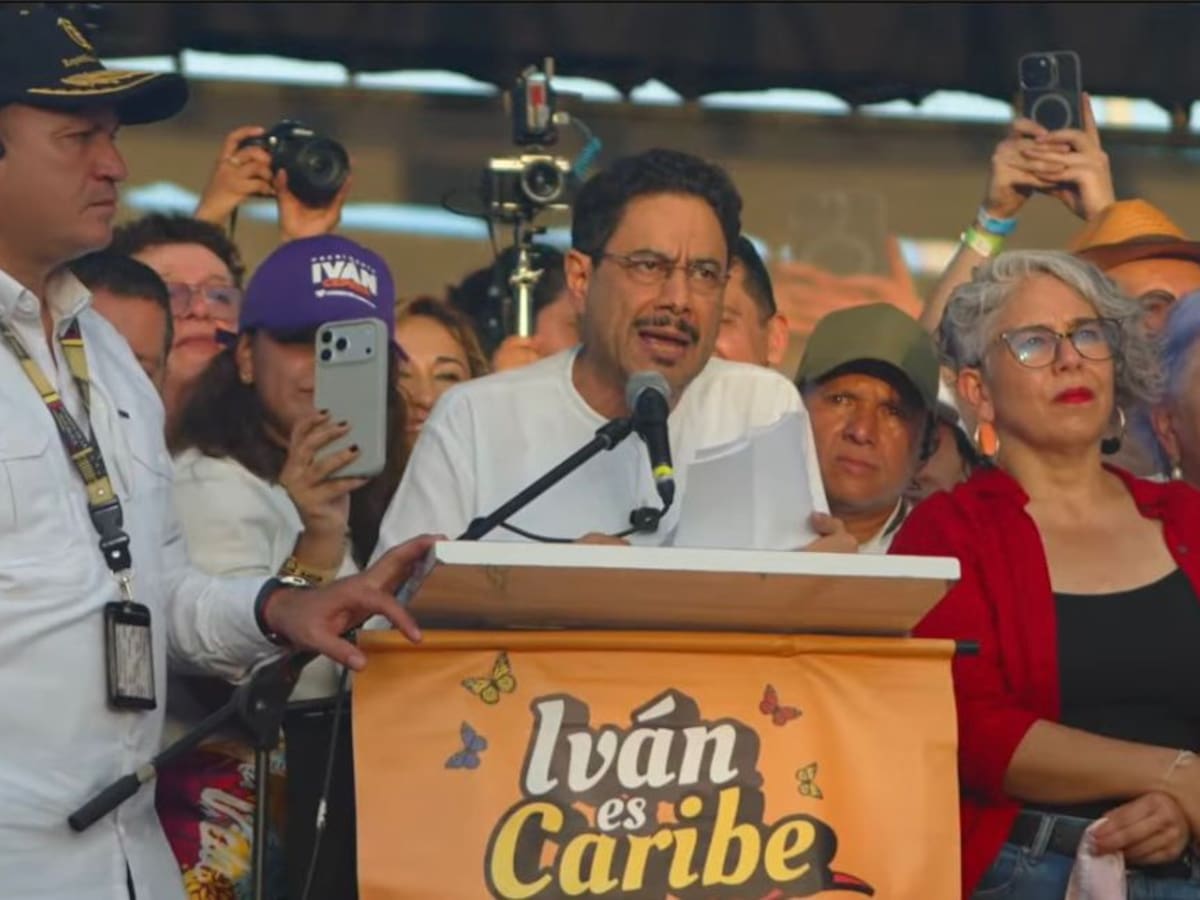 “No apelaremos al autoritarismo”: Iván Cepeda durante el cierre de su campaña en Barranquilla