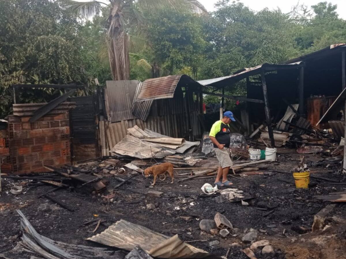 Incendio en Neiva consumió cinco viviendas