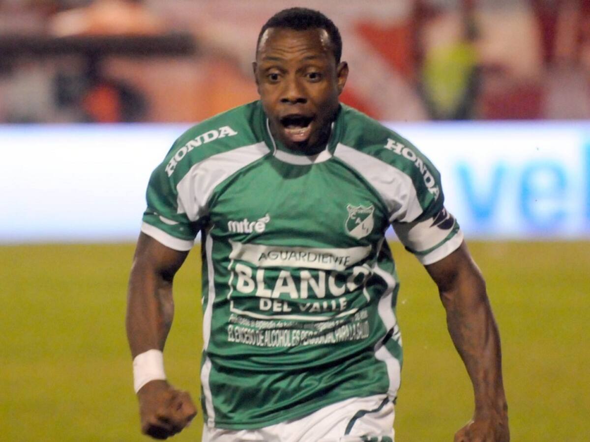 Gonzalo Martínez se mostró emocionado por la vuelta del fútbol italiano