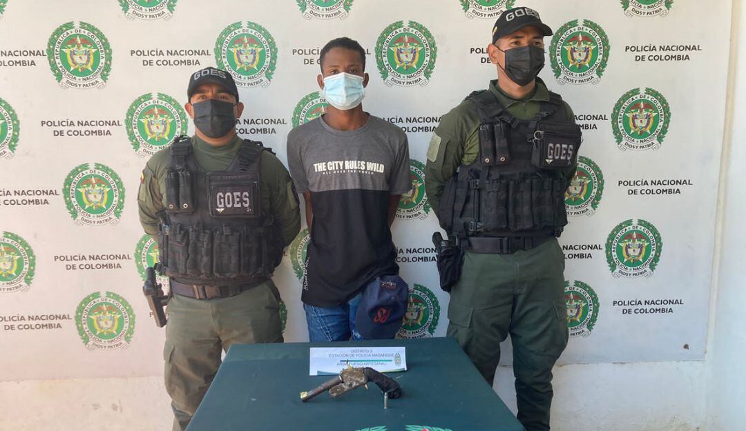 Según la Policía, este sujeto habría participado en varios hurtos a residentes del barrio Dos de Noviembre de esta población