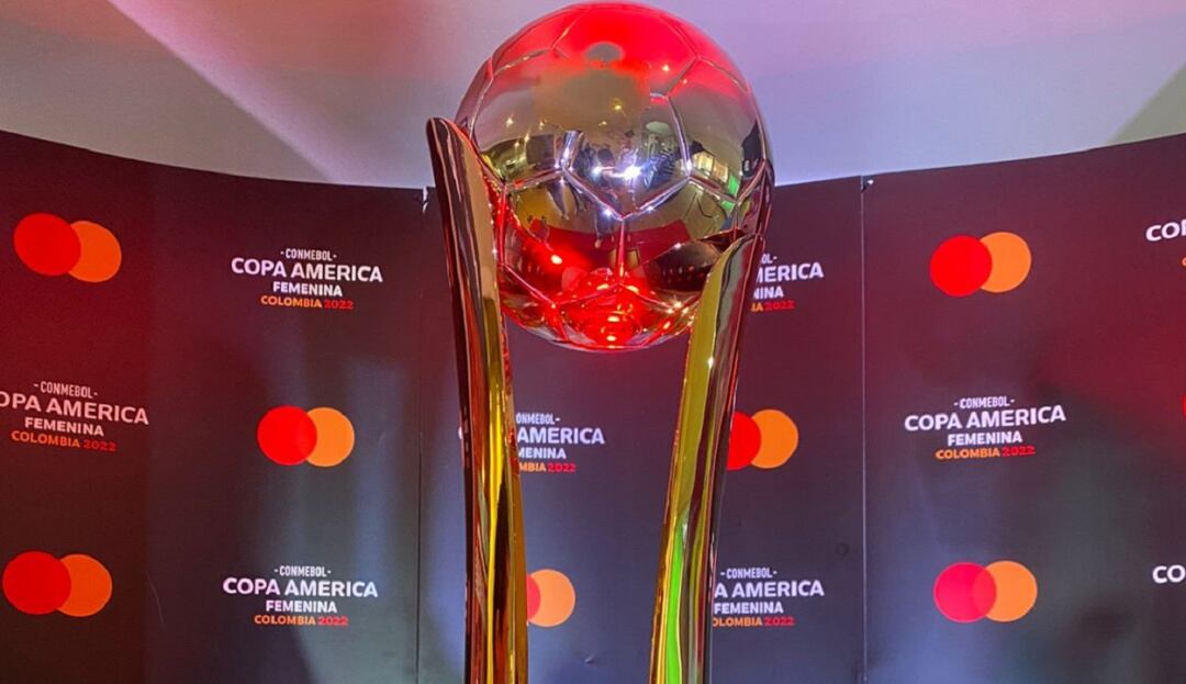 Trofeo de la Copa América Femenina.