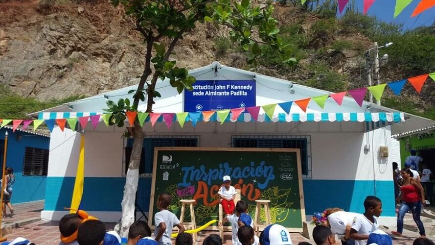 Carlos Vives lidera la transformación del barrio Pescaíto en Santa Marta. Foto: La W.