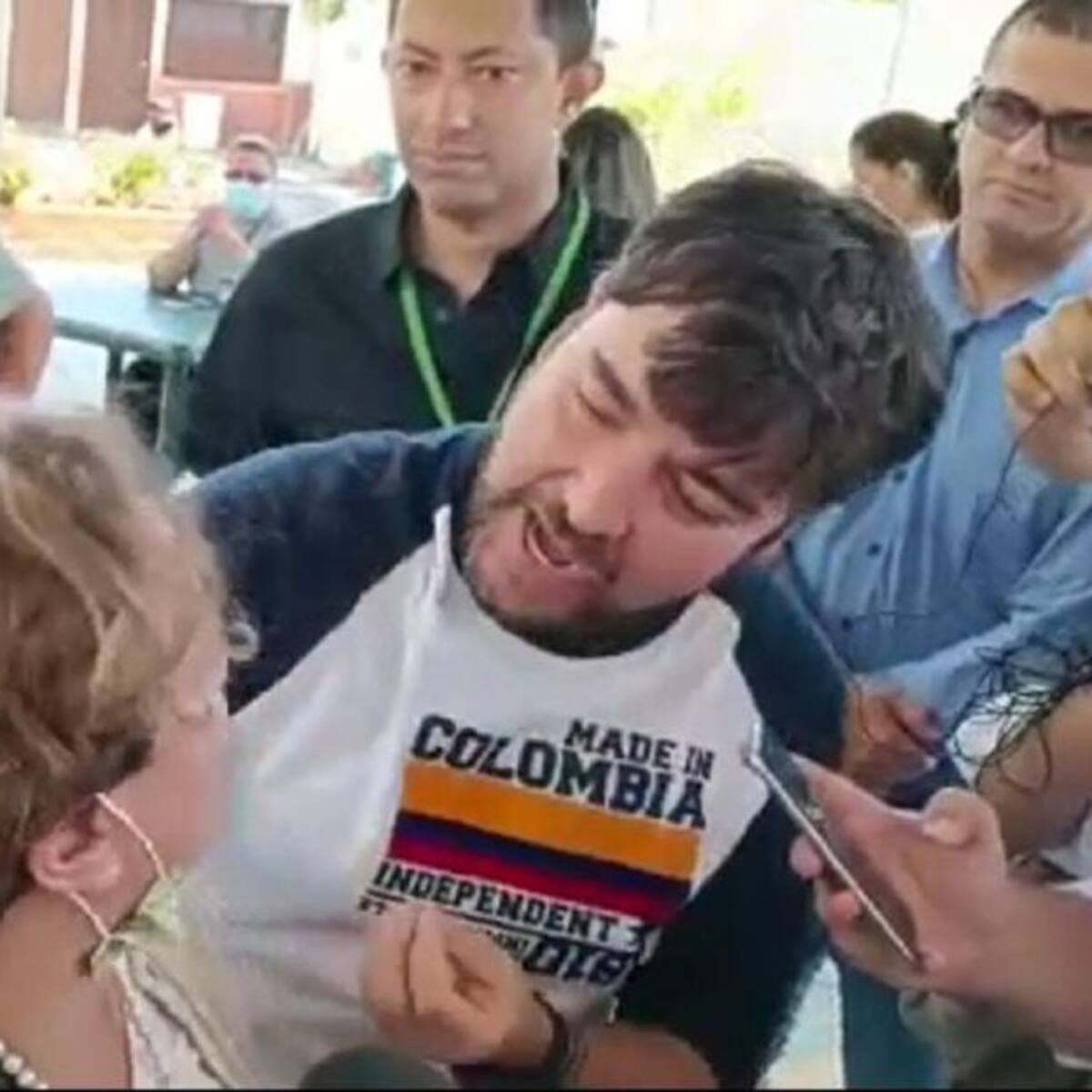 Ciudadana increpó al alcalde de Barranquilla por permisos a Lalexpo