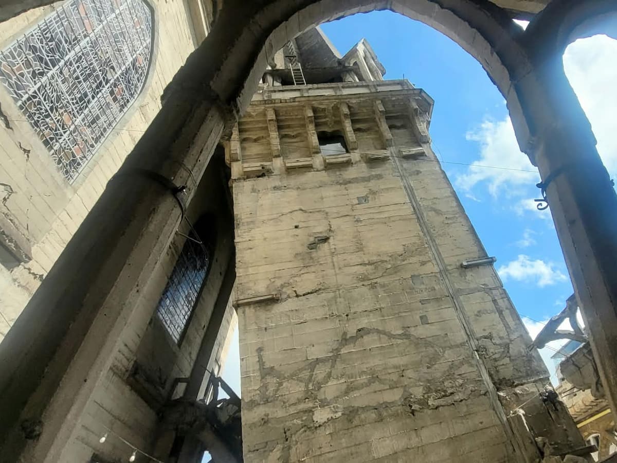 Avanzan los estudios para definir cómo se desmontará la torre afectada de la Catedral de Manizales