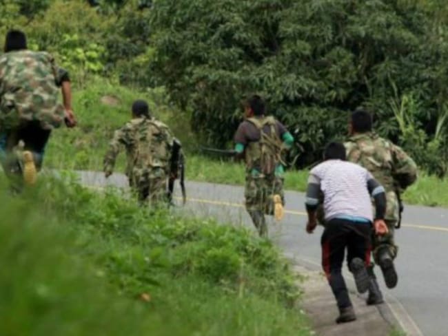 Muere niño en medio de enfrentamientos entre grupos armados en Chocó