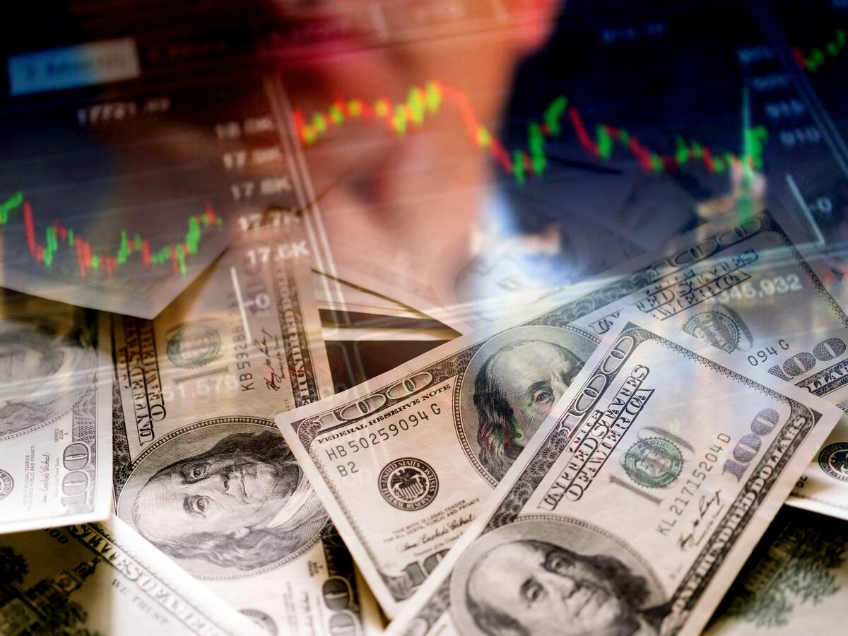 ¿Por qué bajó el dólar al inicio de 2025? Expertos analizan y hacen predicciones para resto del año