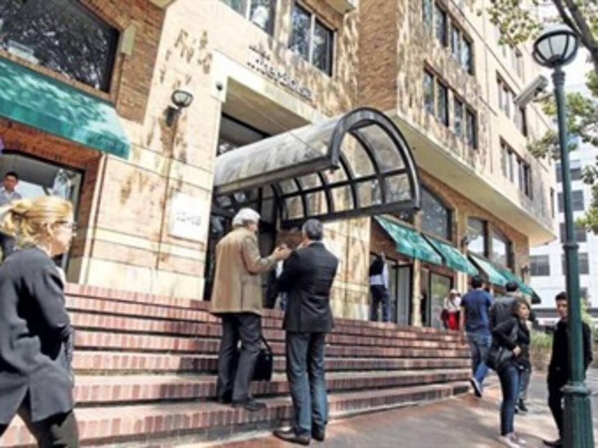 Piden investigar a juez que dio casa por cárcel a implicados en Interbolsa