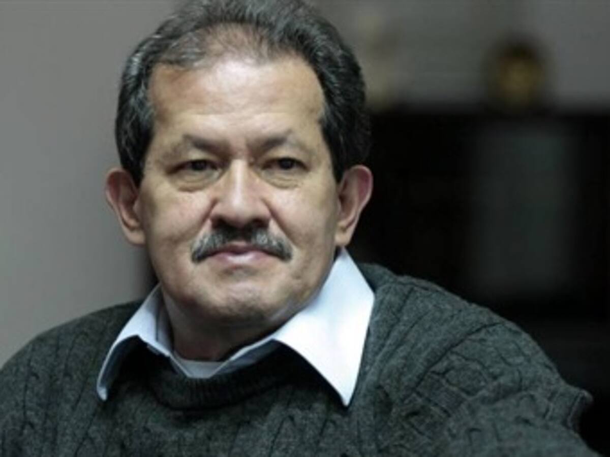 Paz significa que salgan colombianos de las cárceles: Angelino Garzón