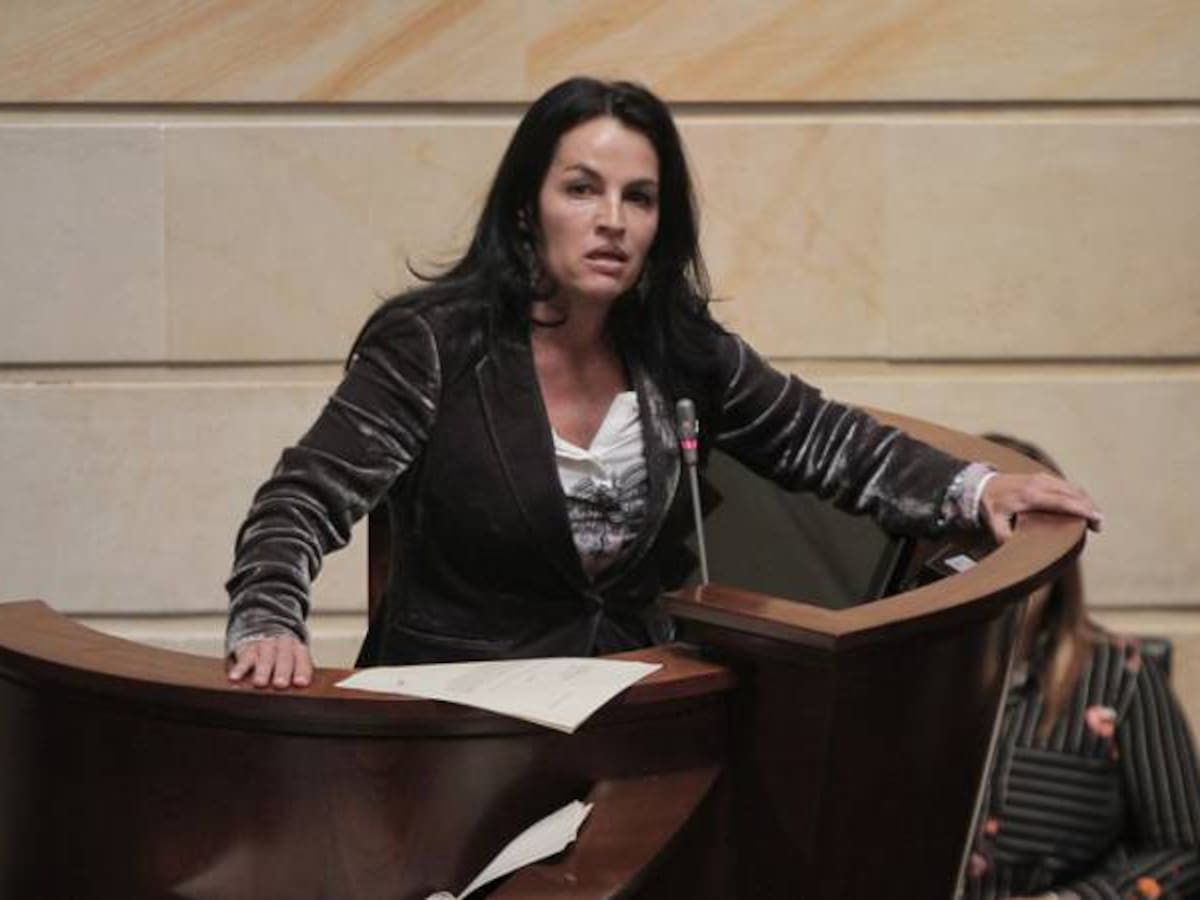 Sofía Gaviria prepara renuncia a la cabeza de lista al Senado por Oxígeno, ya hay carta