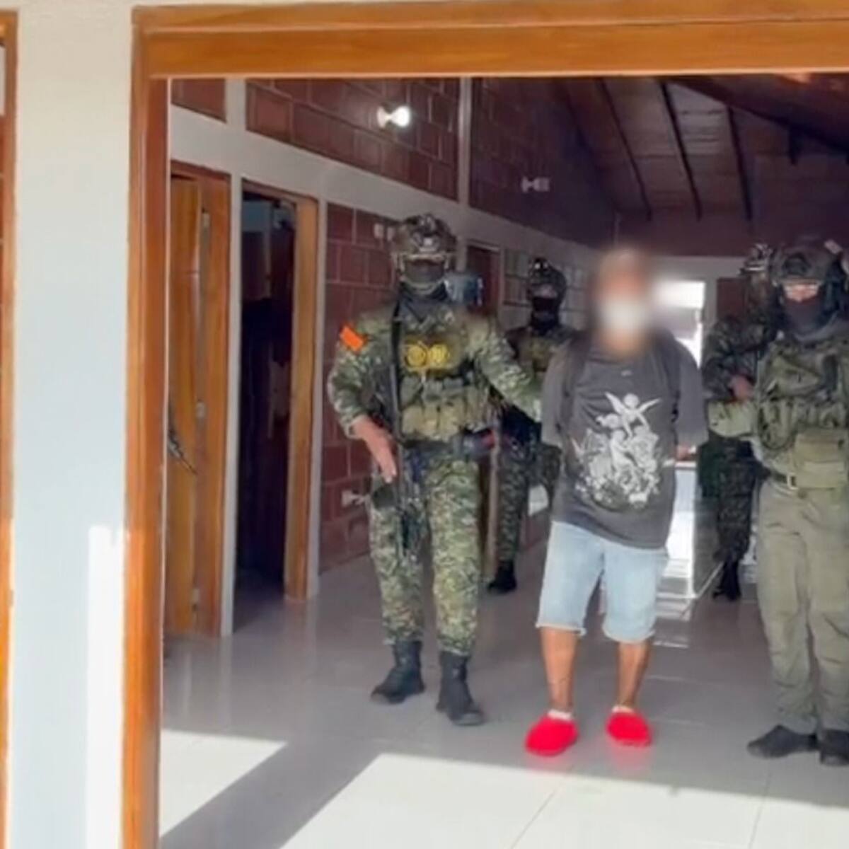 Detalles: Al influencer Javier Arias Stun lo capturaron con cinco armas y casi dos mil cartuchos