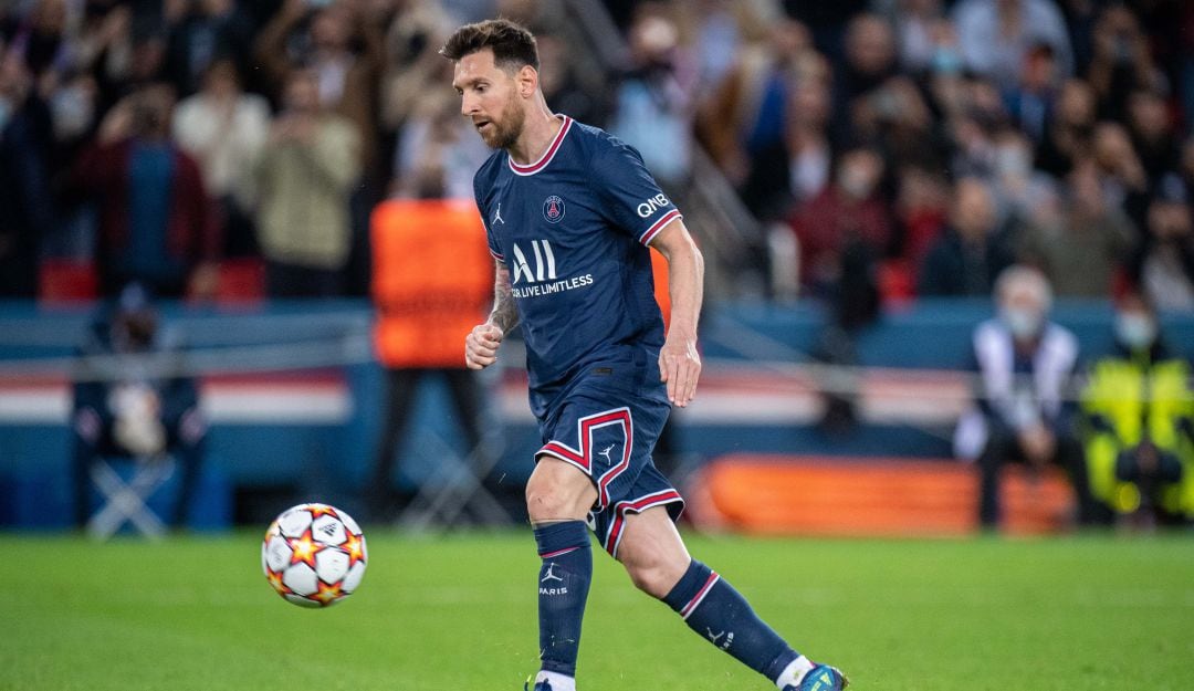 Lionel Messi con París Saint-Germain ante el Leipzig en Champions League (2021)