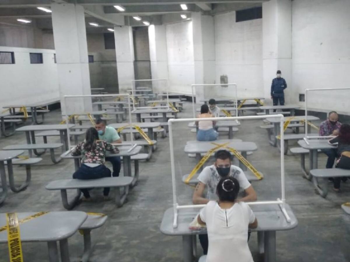 Reportan brote de Covid-19 en el pabellón de muejres de la cárcel Pedregal