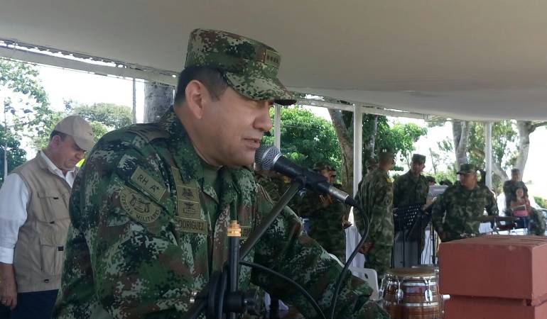 En el Batallón Cisneros en Quindío  se cumplió ceremonia de saludo a los soldados.