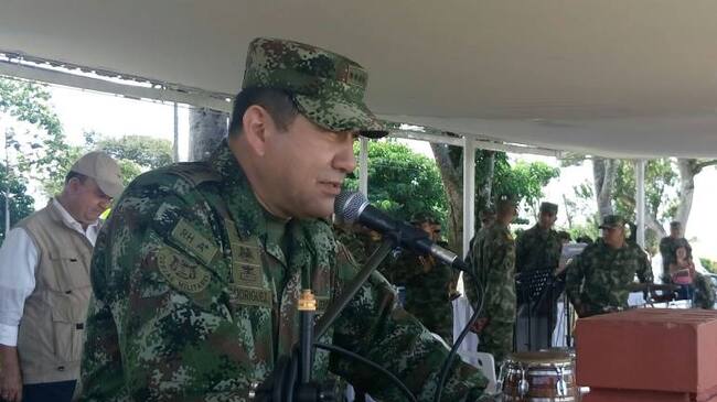 En el Batallón Cisneros en Quindío se cumplió ceremonia de saludo a los soldados.