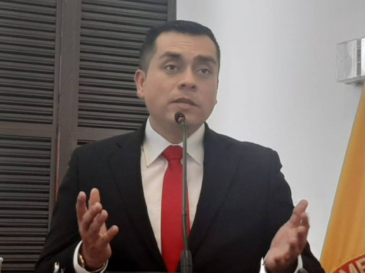 Danilo Eduardo Fernández Becerra se posesionó como concejal de Manizales