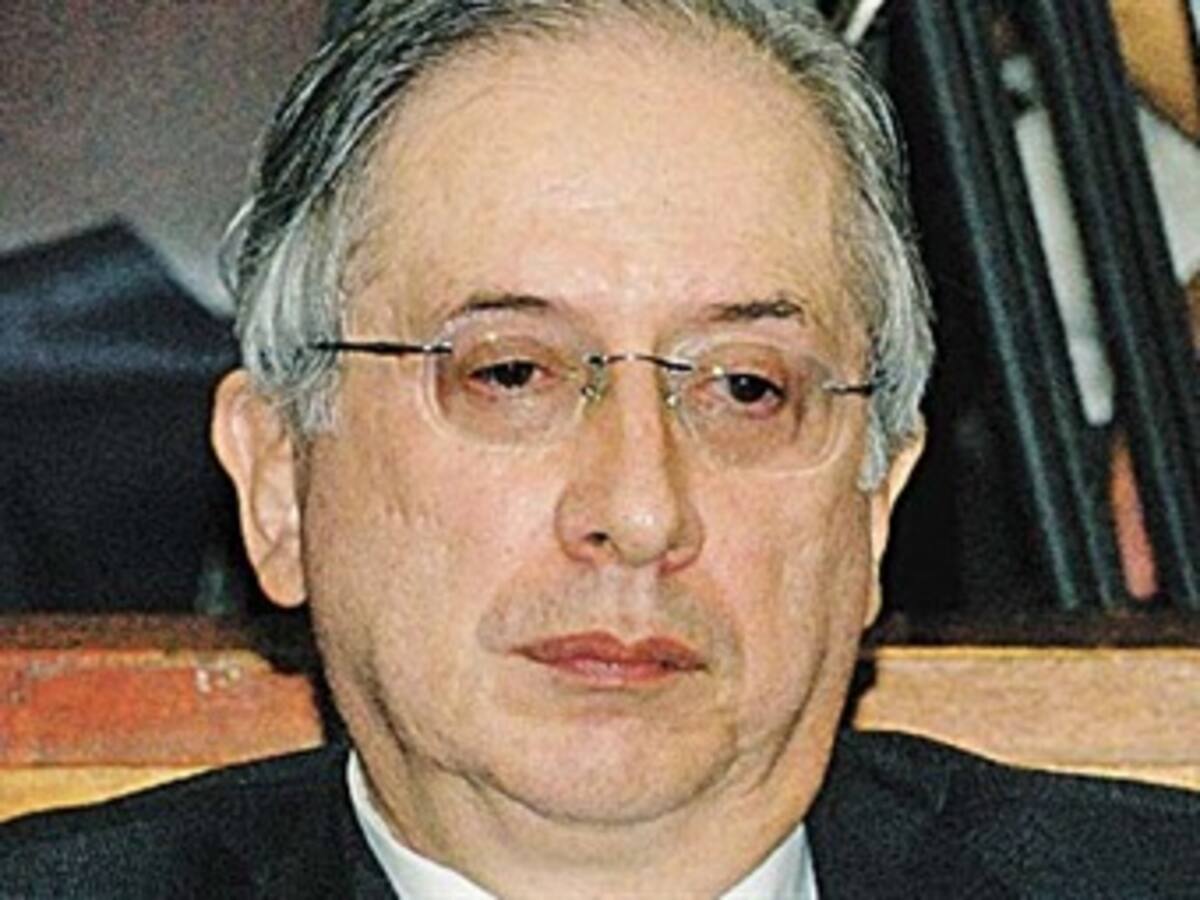Vocero del referendo reeleccionista denunciará por calumnia a senador y a periodista