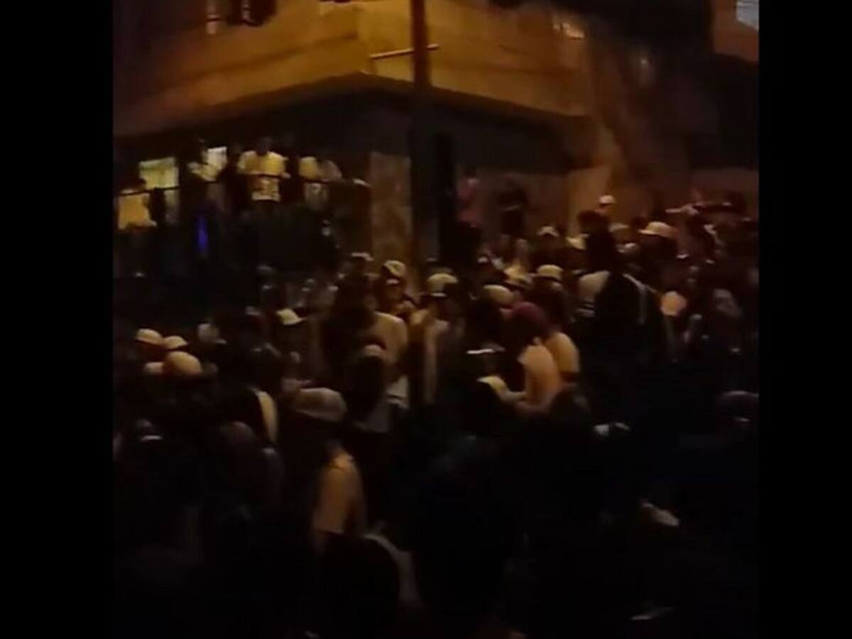 Rumba con más de 500 personas no cumplía con protocolos de bioseguridad