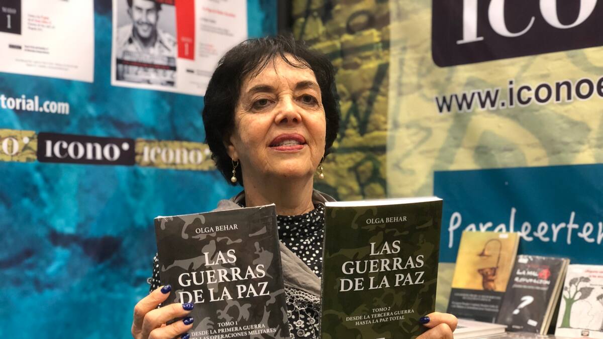 La periodista Olga Behar regresa con "Las guerras de la paz" ahora en dos tomos