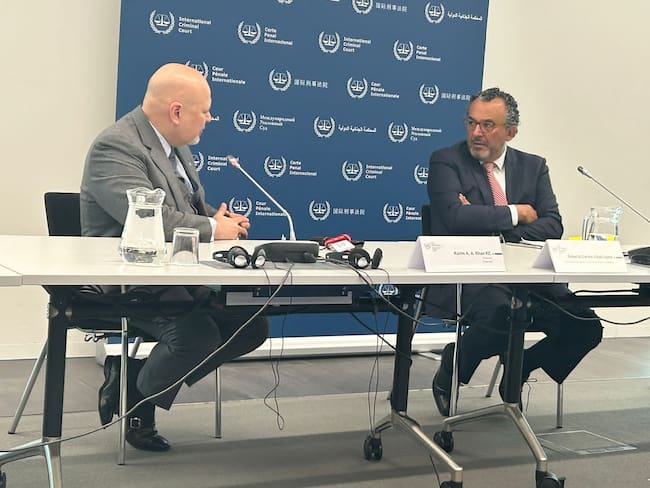 Presidente de la JEP, Roberto Vidal, en reunión con la Corte Penal Internacional. Cortesía