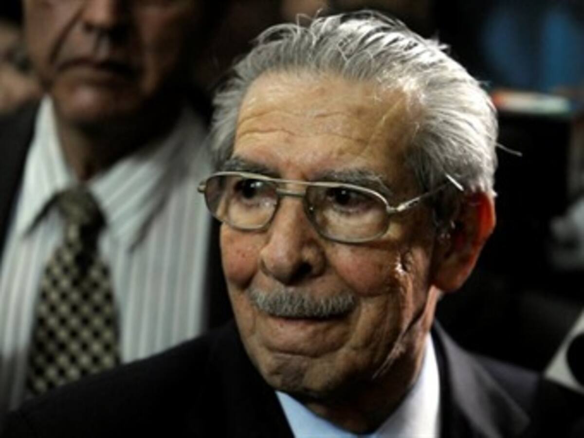 Dictador guatemalteco condenado por genocidio sufre de hipertensión