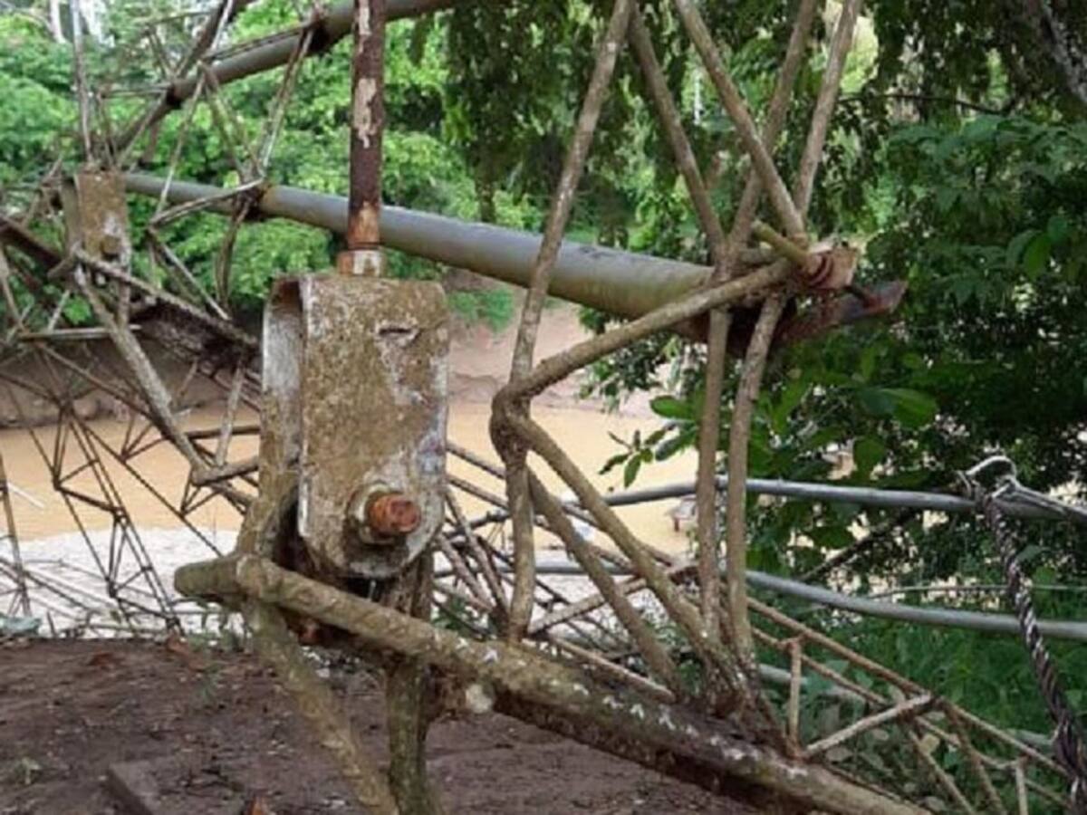 Puente colgante de Necoclí no era óptimo para el paso de vehículos: Dapard