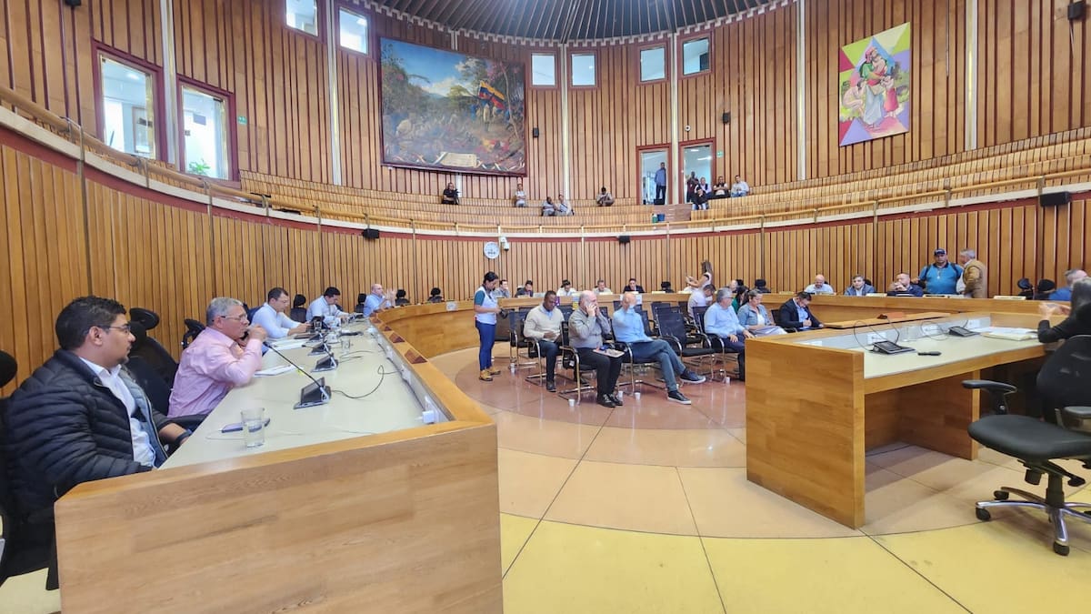 En primera instancia anulan elección de la secretaria de la Asamblea de Antioquia