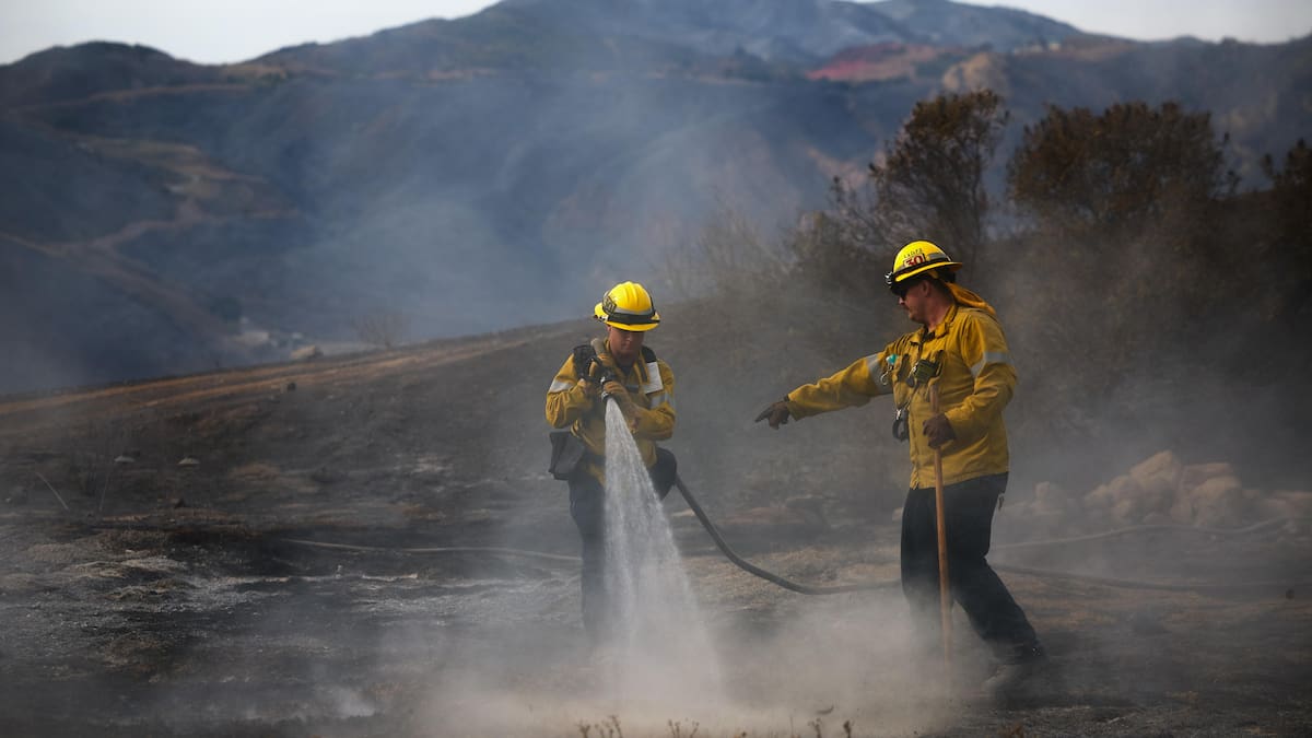 Malibú: incendio Franklin se propaga con rapidez