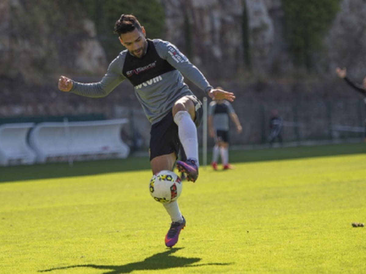 Falcao entrena a la par con sus compañeros