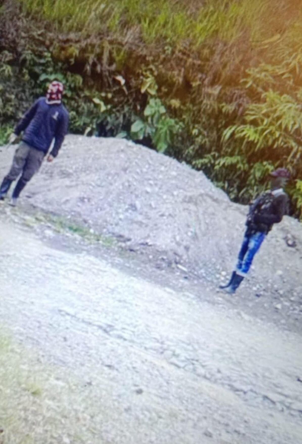 Los encapuchados ingresaron de manera violenta a la vivienda del menor de edad y le dispararon al niño. Foto: Gobernación de Antioquia.