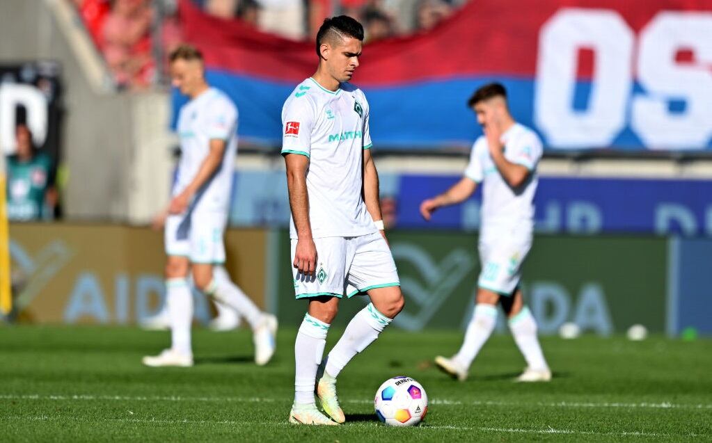 Rafael Santos Borré en el partido del Werder Bremen (Photo by via Getty Images)