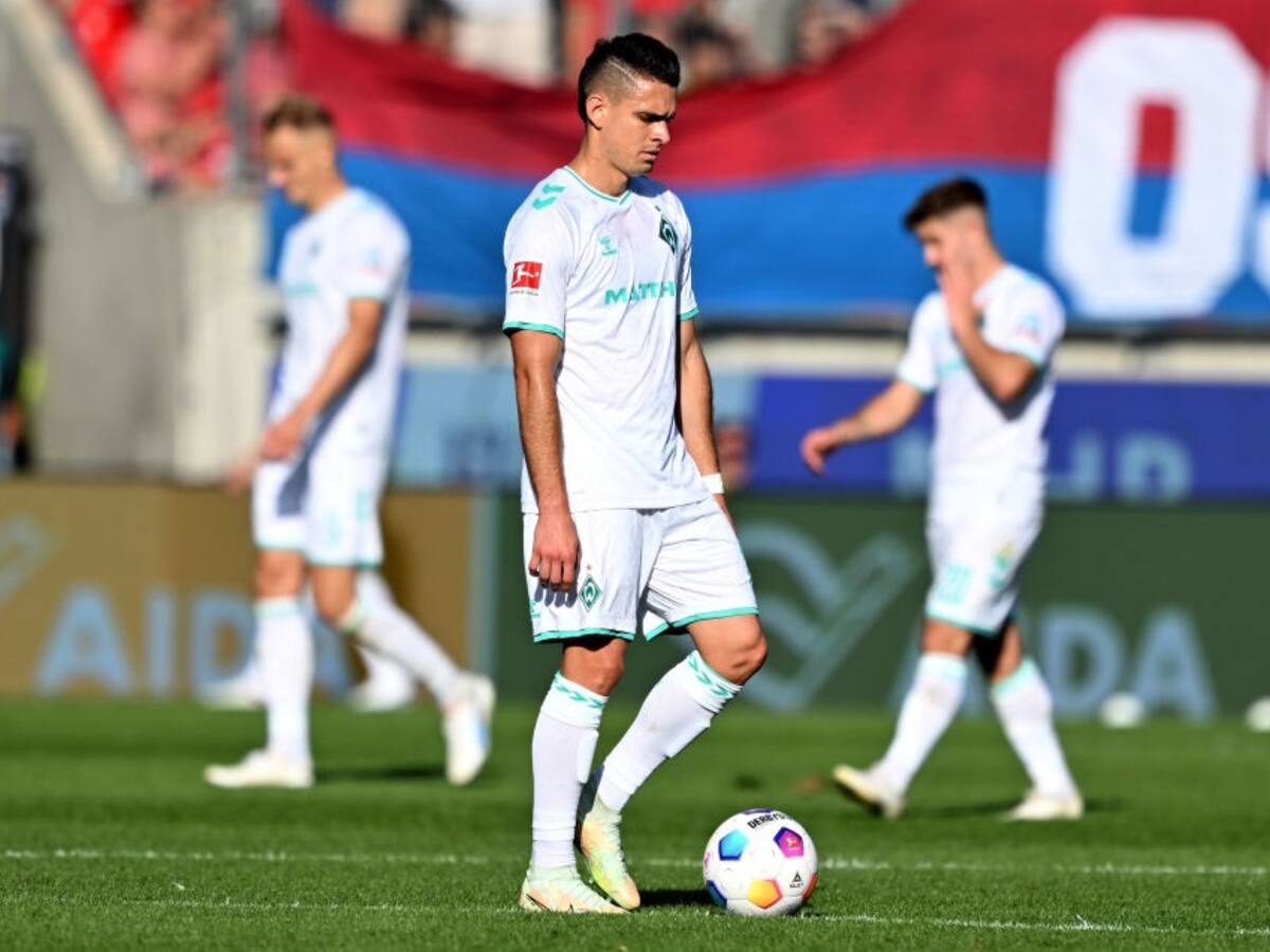 Rafael Santos Borré tuvo amargo debut con el Werder Bremen